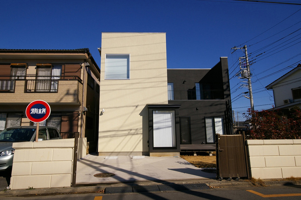 J House / J邸